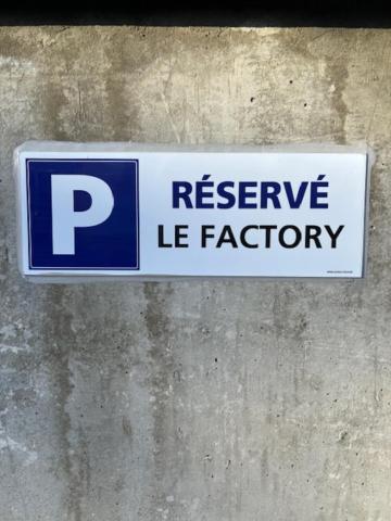 Ferienwohnung {Le Factory}, Proche Euroairport Saint-Louis  Exterior foto